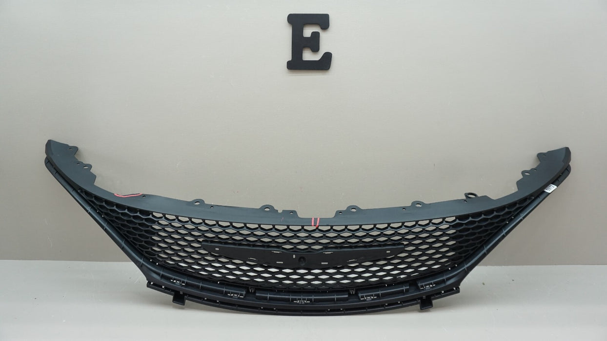 2017-2019 CHRYSLER PACIFICA FRONT UPPER GRILL GRILLE COVER OEM 68228996A
