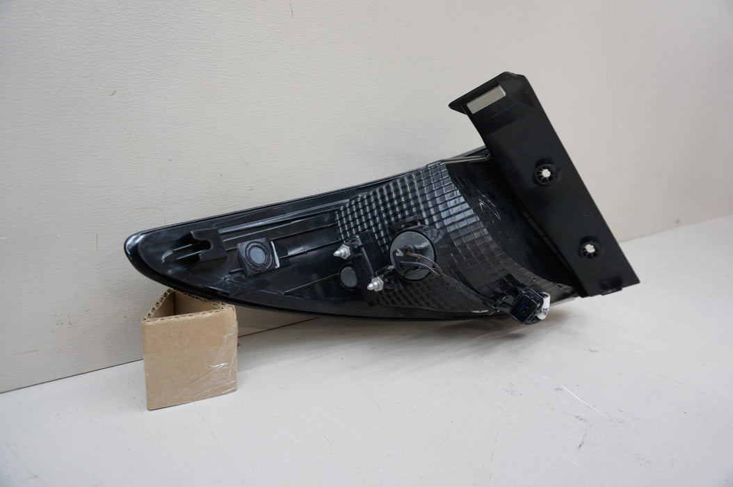 2022-2024 HYUNDAI TUCSON REAR RIGHT PASSENGER SIDE TAIL LIGHT OEM 22 23 24