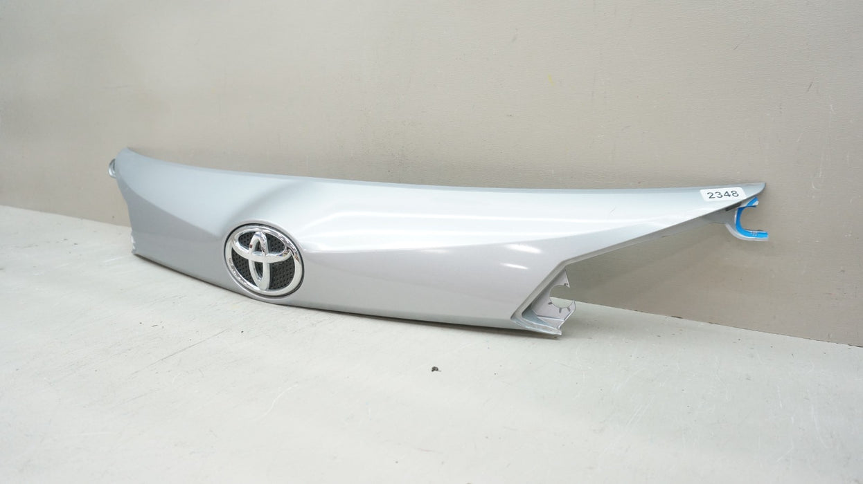2015-2018 TOYOTA RAV4 REAR TAIL GATE MOLDING TRIM PANEL OEM 76839-42030