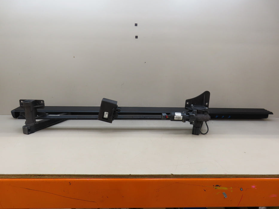 2022-2023 CHEVROLET-GMC SILVERADO/SIERRA 1500 RETRACTING RUNNING BOARD OEM