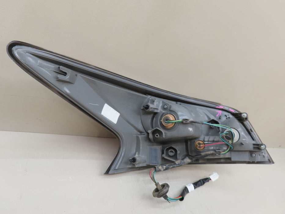 2013-2015 NISSAN ALTIMA REAR PASSENGER SIDE TAIL LIGHT OEM