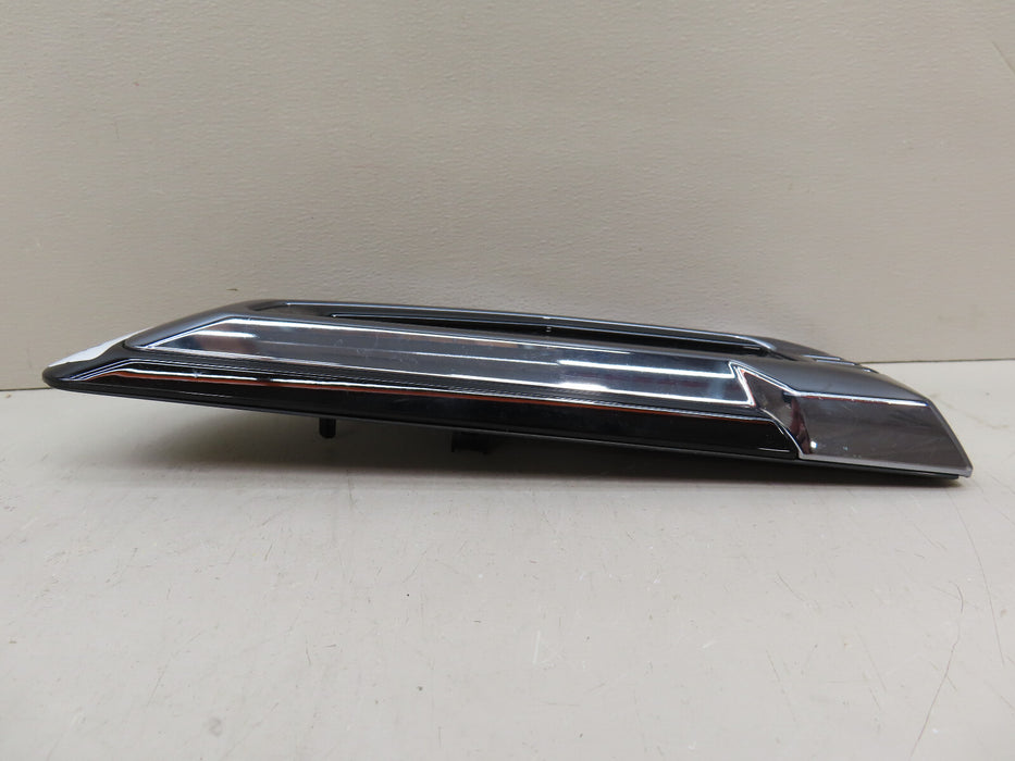 GENUINE GM FRONT RIGHT PASSENGER SIDE FENDER VENT OEM