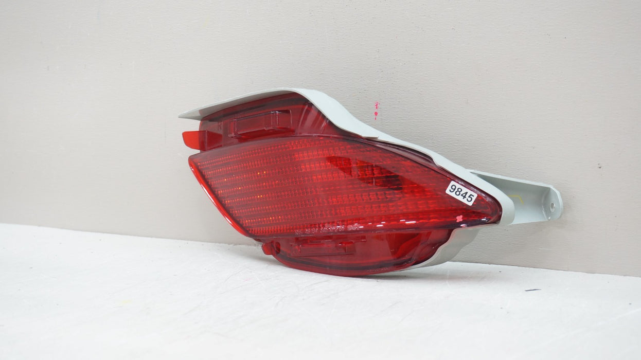 2010-2015 LEXUS RX350 RX450H REAR RIGHT SIDE BUMPER REFLECTOR OEM