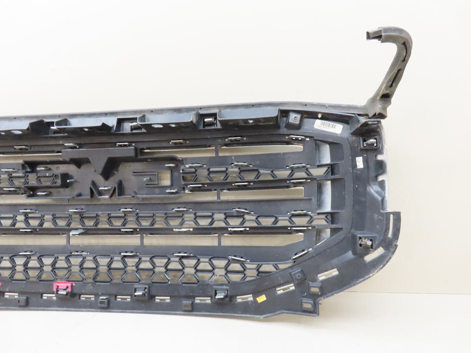 2017-2019 GMC ACADIA SLT SUV FRONT BUMPER GRILLE GRILL W/ EMBLEM OEM