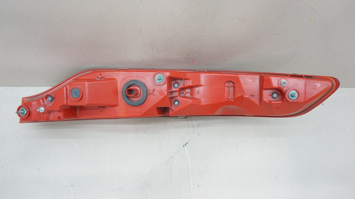 2015-2019 LINCOLN MKC REAR LEFT DRIVERS SIDE TAIL LIGHT OEM