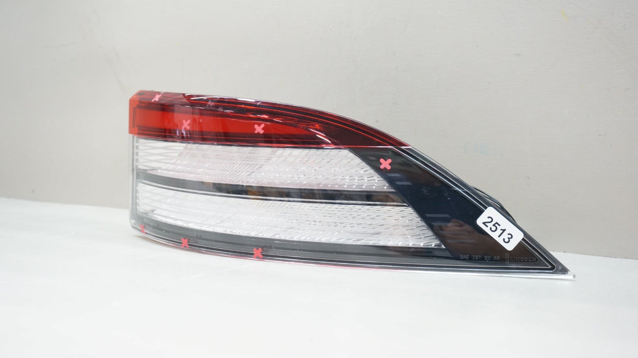 2020-2025 LINCOLN AVIATOR REAR RIGHT PASSENGER SIDE TAIL LIGHT OEM