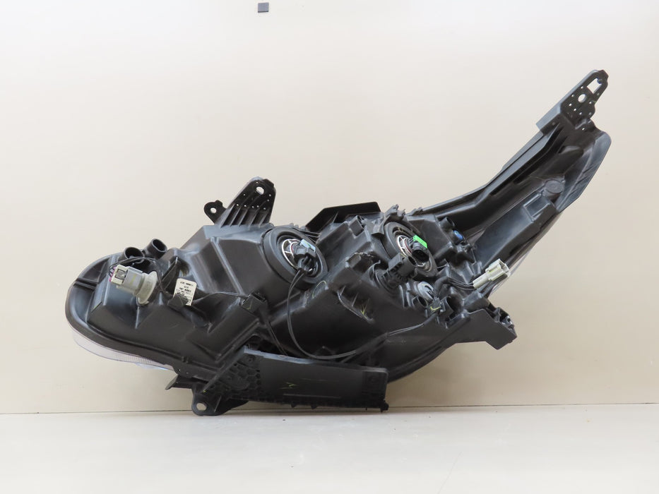 2020-2023 NISSAN SENTRA FRONT RIGHT PASSENGER SIDE HEADLIGHT OEM 9295