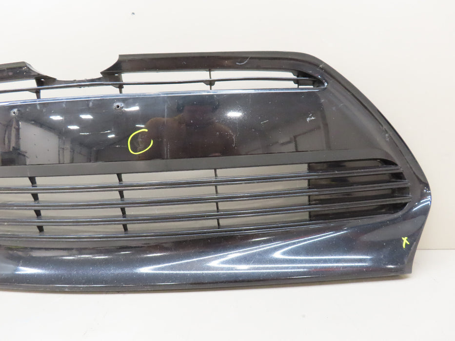 2017-2019 TOYOTA COROLLA FRONT LOWER BUMPER GRILLE GRILL OEM