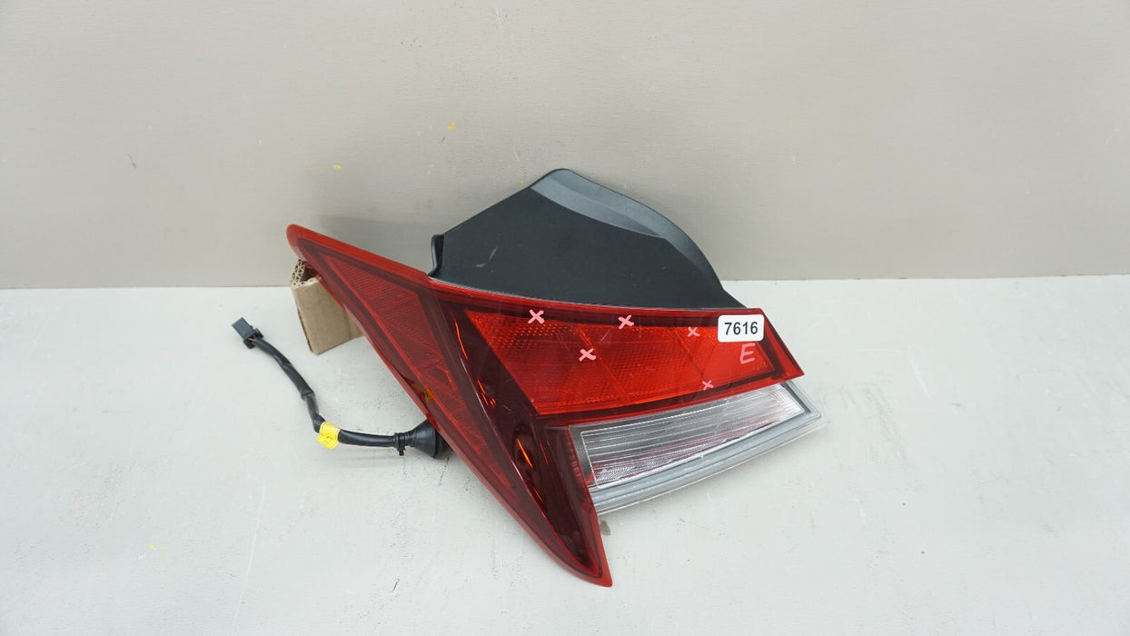 2021-2023 HYUNDAI ELANTRA REAR LH LEFT DRIVER SIDE OUTER TAIL LIGHT OEM