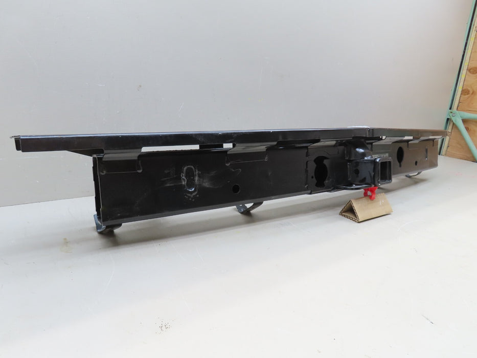 2015-2020 ESCALADE TAHOE YUKON REAR BUMPER REINFORCEMENT TOW HITCH OEM 22806381