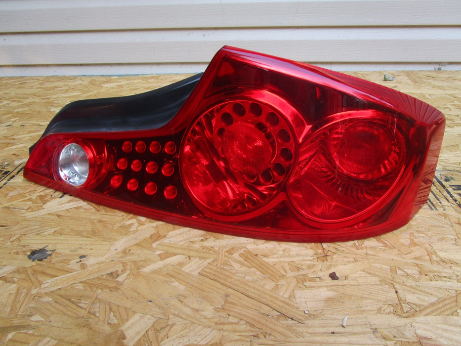 03 04 05 INFINITI G35 COUPE REAR RIGHT TAIL LIGHT OEM