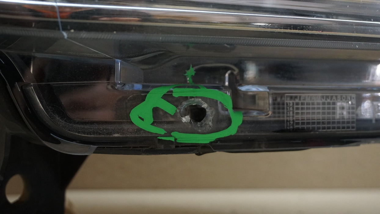 2014-2020 DODGE DURANGO RH RIGHT PASSENGER SIDE XENON HEADLIGHT OEM