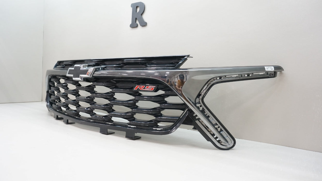 2024-2025 CHEVROLET TRAX RS FRONT BUMPER RADIATOR GRILLE OEM 42780278