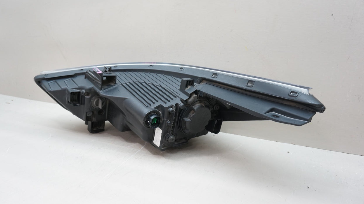 2015-2017 HYUNDAI ACCENT FRONT RIGHT PASSENGER SIDE HALOGEN HEADLIGHT OEM