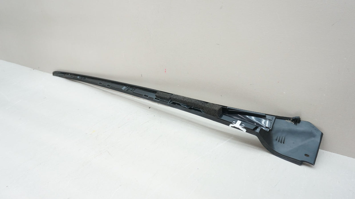 2019-2024 HONDA PASSPORT FRONT RIGHT WINDSHIELD PILLAR MOLDING OEM 73152-TG7-A02