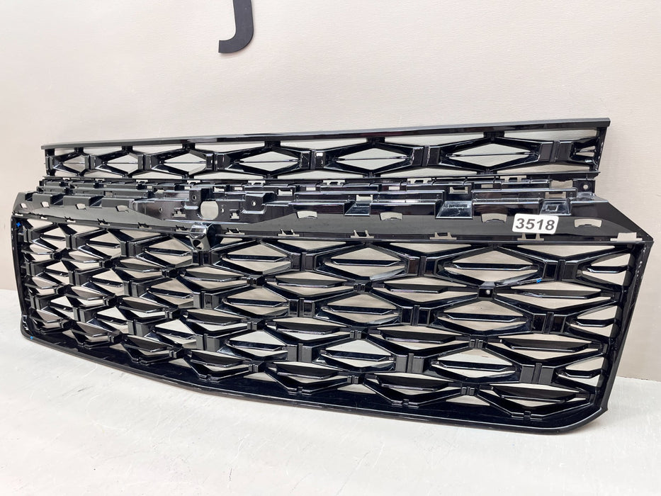 2024-2025 CHEVROLET TRAVERSE FRONT GRILLE GRILL WO/CAM 26447420 OEM