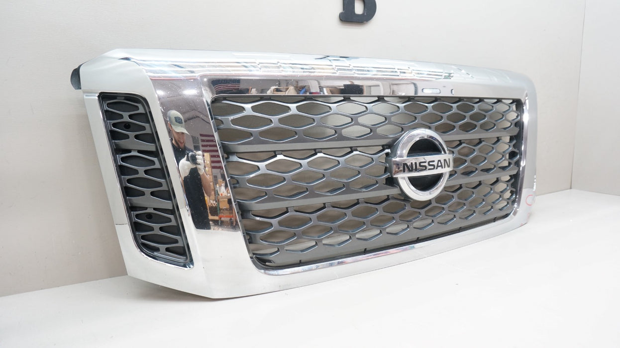 2016-2019 NISSAN TITAN XD FRONT RADIATOR GRILLE GRILL 62310-EZ20A OEM