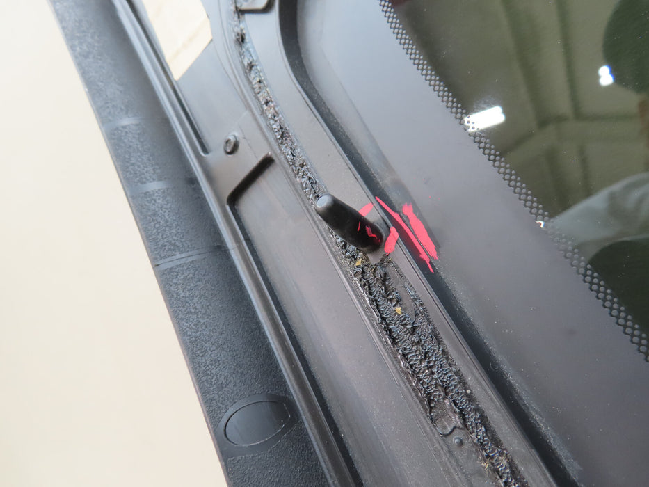 2021-2023 KIA SORENTO REAR RIGHT PASSENGER SIDE QUARTER GLASS OEM 87820-R5400