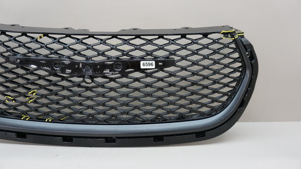 2021-2023 CHRYSLER PACIFICA FRONT CENTER RADIATOR GRILLE OEM 6WF26TRMAC