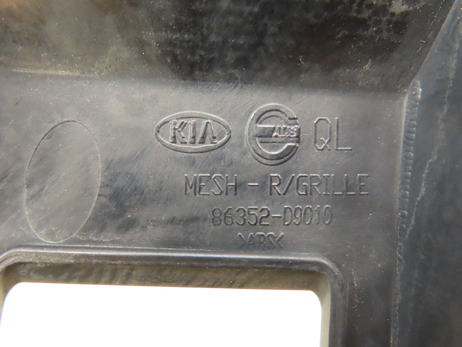 2017-2018 KIA SPORTAGE FRONT BUMPER UPPER RADIATOR GRILL GRILLE OEM 86352-D9010