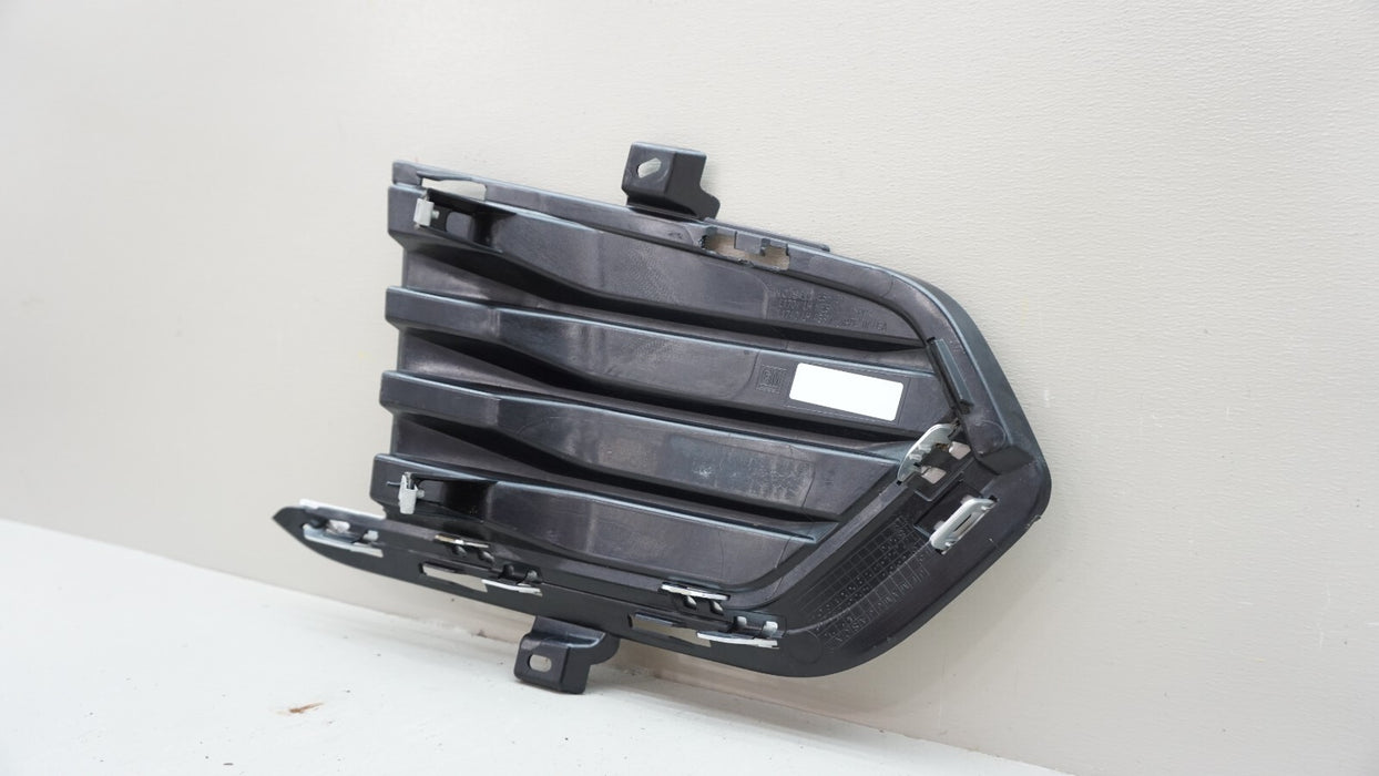 2017-2021 CADILLAC XT5 FRONT LEFT DRIVERS SIDE FOG LIGHT TRIM MOLDING OEM