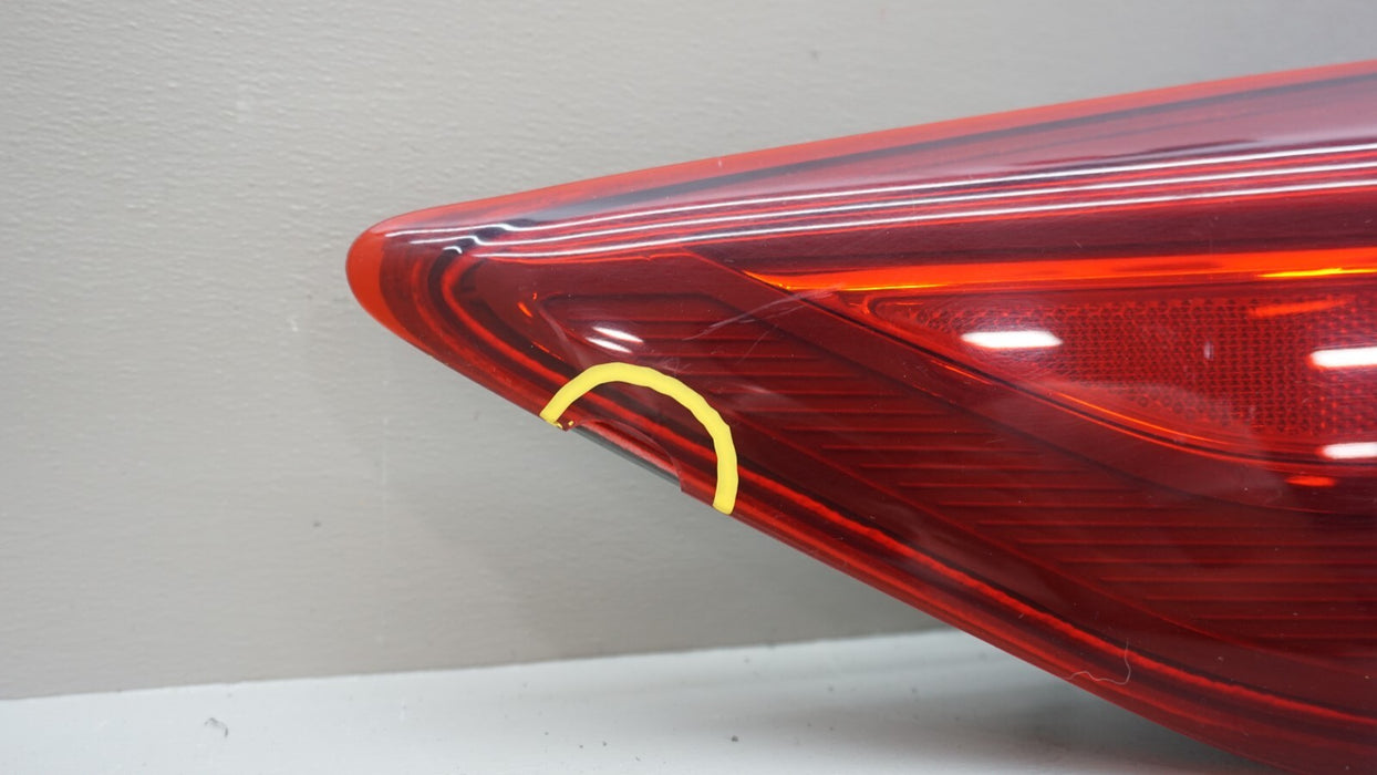 2017-2018 HYUNDAI ELANTRA SEDAN REAR LH LEFT DRIVER SIDE OUTER TAIL LIGHT OEM