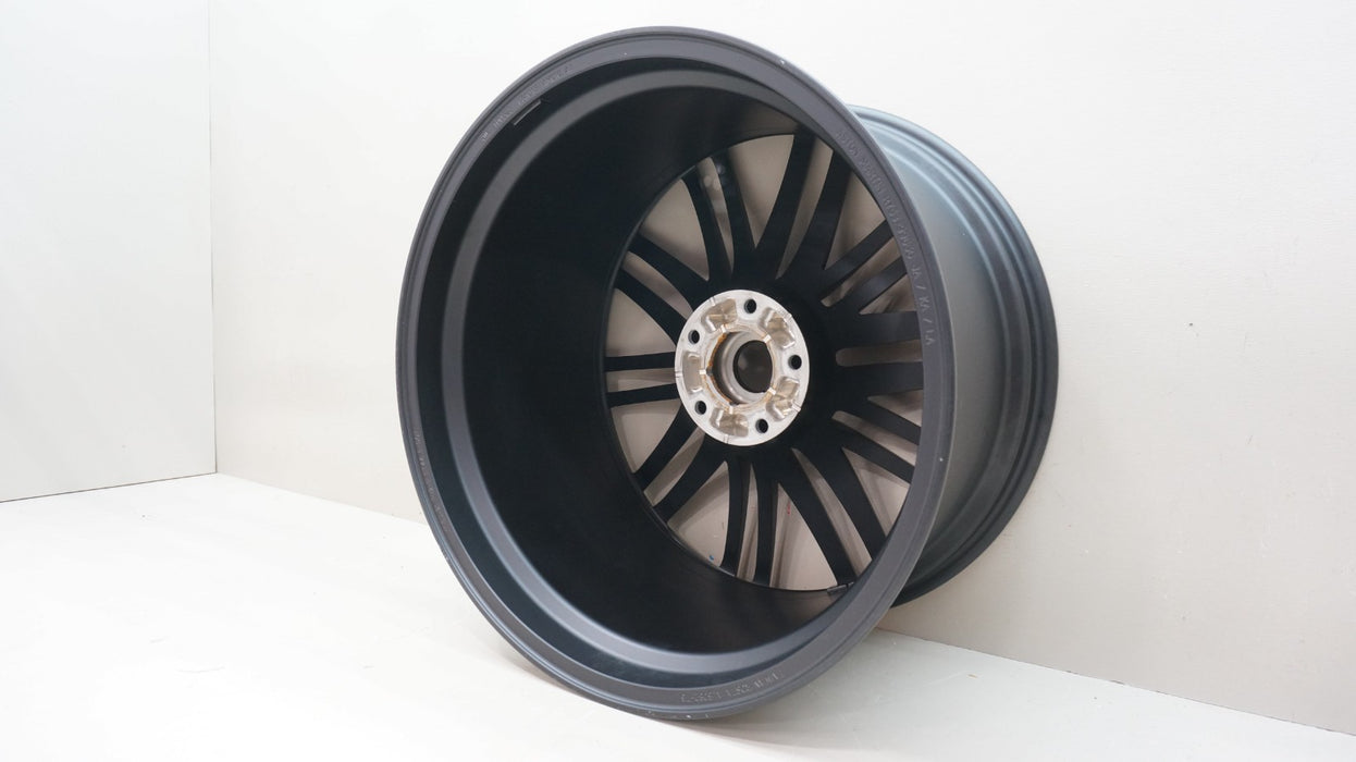 2024-2026 ASTON MARTIN DB12 REAR ALLOY WHEEL RIM 11.5J X 21 OEM RY53-9965G