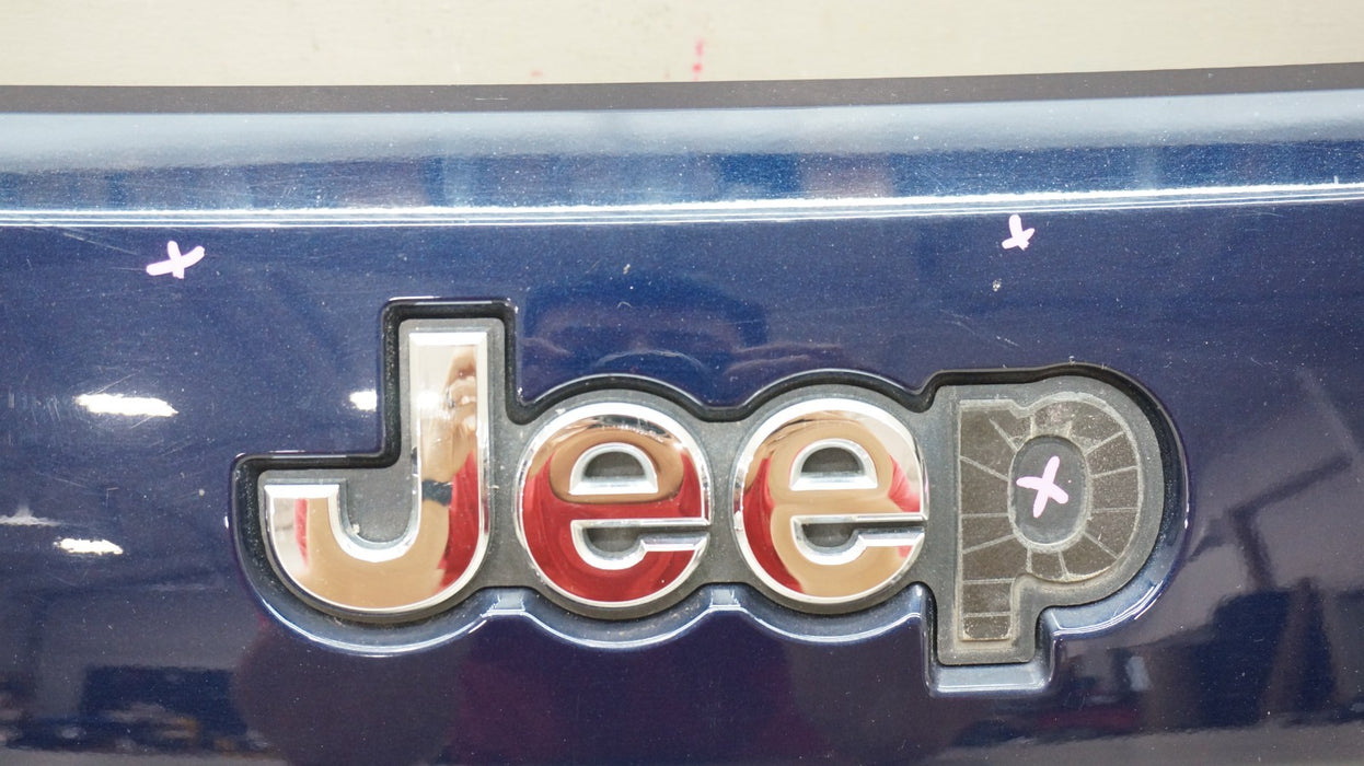 2014-2021 JEEP GRAND CHEROKEE REAR LIFTGATE MOLDING W/ CAMERA 1WD55TRMAD OEM