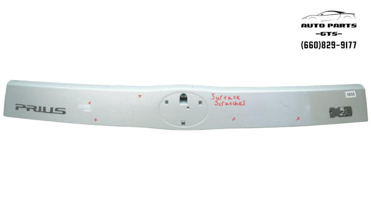 2010-2015 TOYOTA PRIUS REAR TAILGATE LIFTGATE MOLDING COVER TRIM OEM 76801-47070