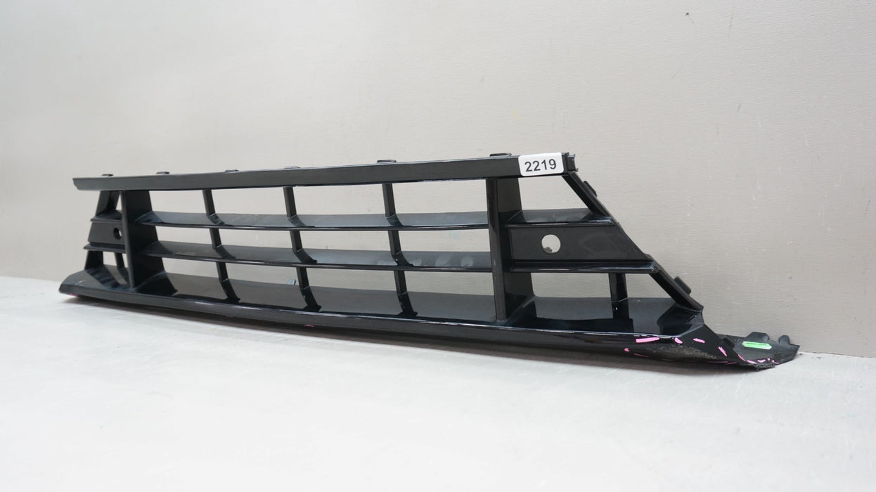 2022-2025 VOLVO XC60 FRONT LOWER BUMPER GRILLE OEM 32234959