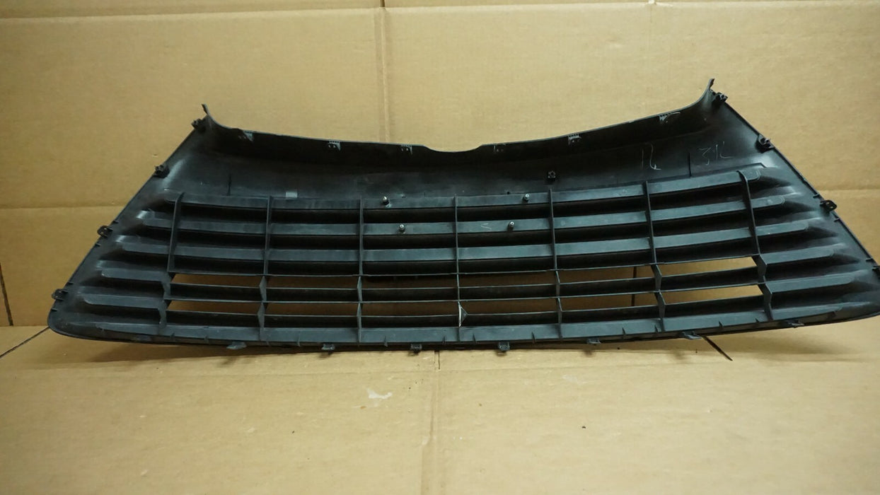 2015-2017 TOYOTA CAMRY FRONT BUMPER LOWER CENTER GRILLE GRILL TRIM OEM  15 16 17
