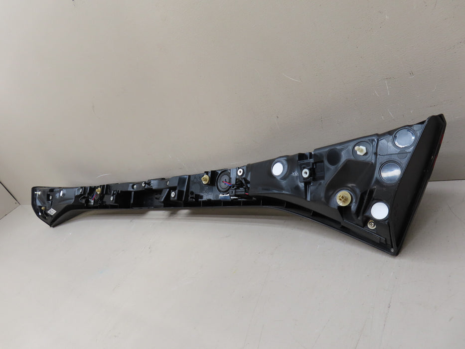 2023 2024 HONDA ACCORD REAR CENTER TRUNK TAIL LIGHT LED OEM