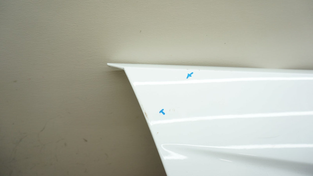 2014-2019 CHEVROLET CORVETTE Z06 FRONT RIGHT PASSENGER SIDE FENDER 84157637 OEM