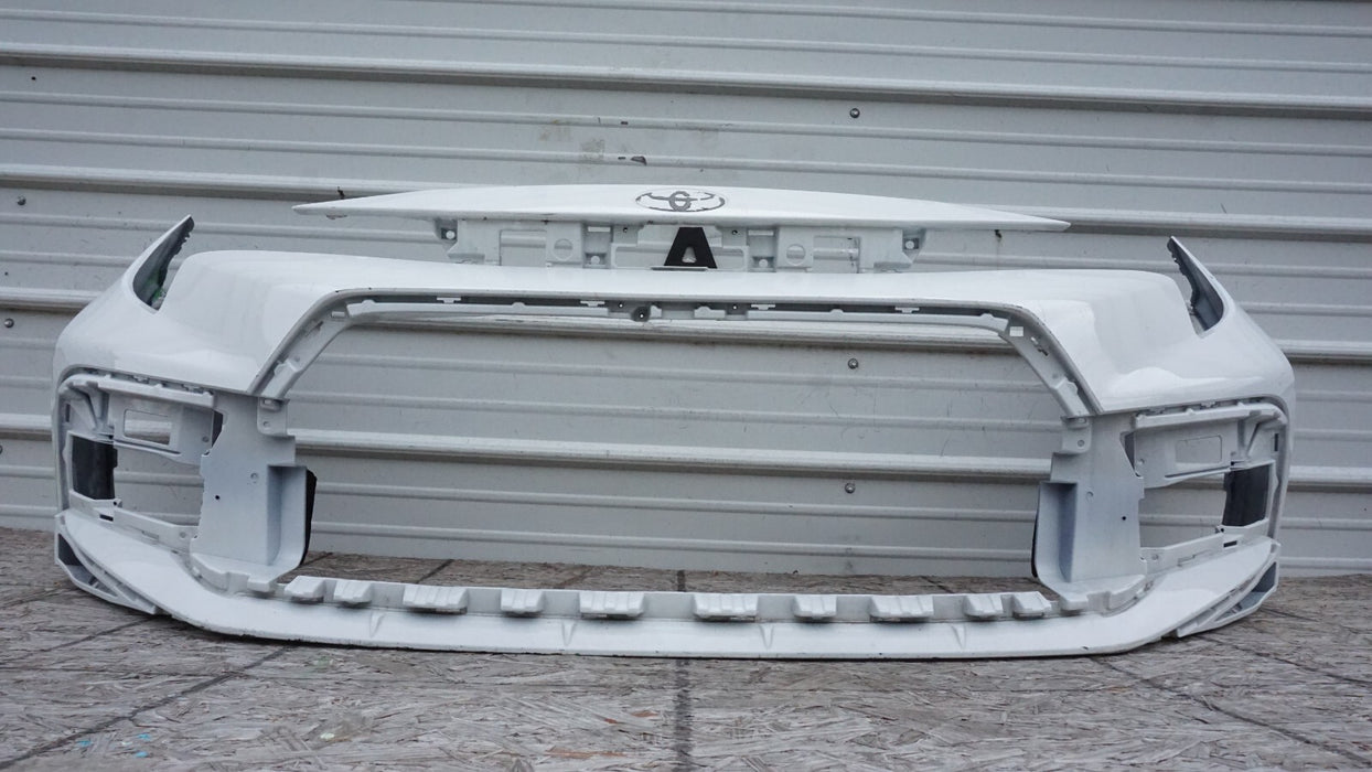 2020-2022 TOYOTA COROLLA FRONT BUMPER COVER OEM 20 21 22
