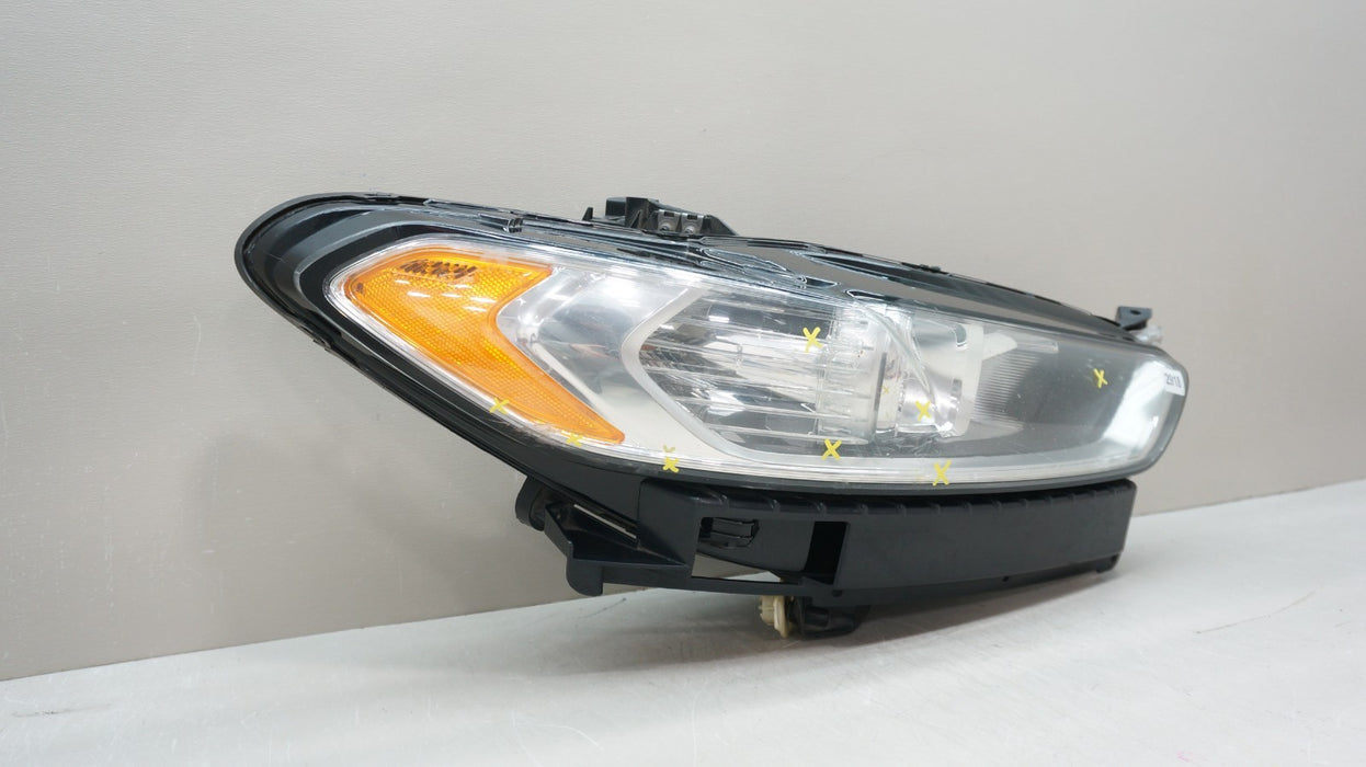 2013-2016 FORD FUSION FRONT RIGHT SIDE HALOGEN HEADLIGHT OEM DS73-13W029-CD