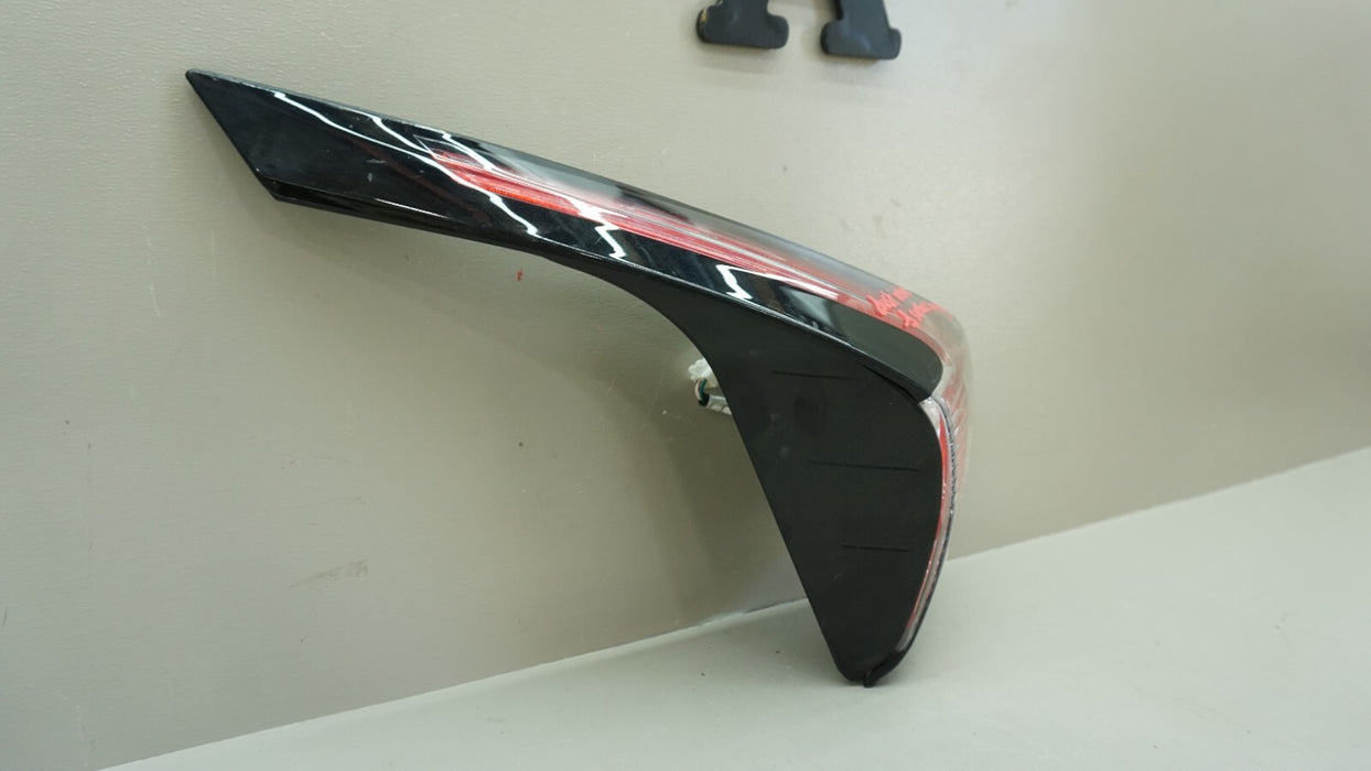 2015-2018 NISSAN MURANO REAR LEFT DRIVER SIDE INNER TAIL LIGHT STOP LAMP OEM