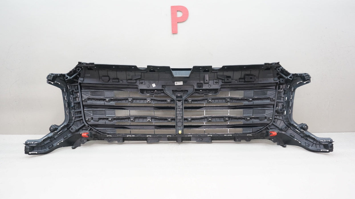 2025 GMC TERRAIN FRONT BUMPER RADIATOR GRILLE OEM 26436875