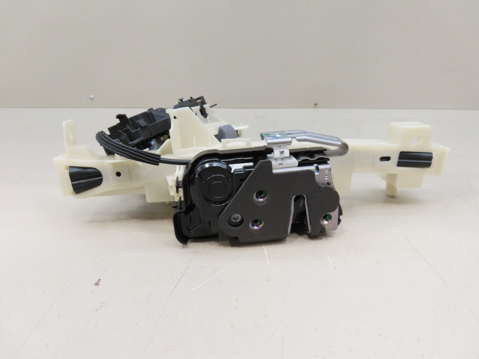 2020-2024 FORD ESCAPE FRONT RIGHT EXTERIOR DOOR HANDLE OEM LJ6B-S224A37-HF