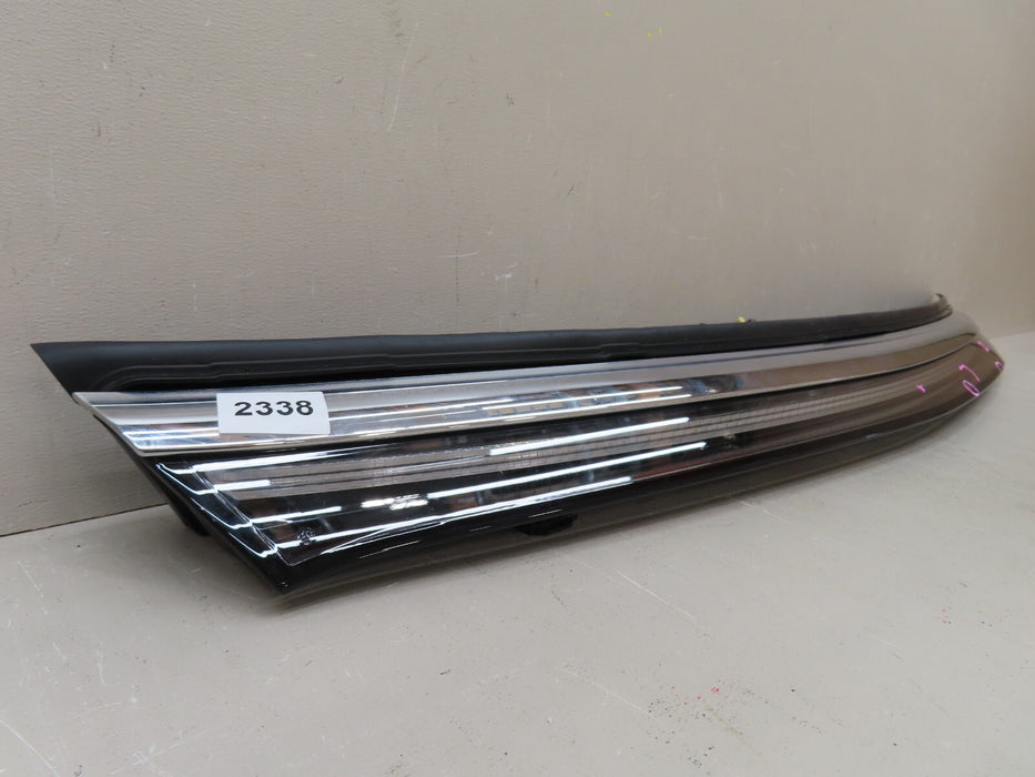 2022 2023 MERCEDES-BENZ EQS 580 FRONT CENTER LIGH BAR LED OEM