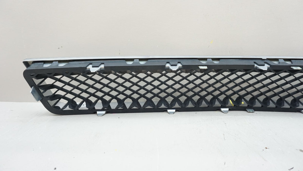 2007-2013 CHEVROLET TAHOE SUBURBAN AVALANCHE FRONT LOWER GRILLE OEM 15835084