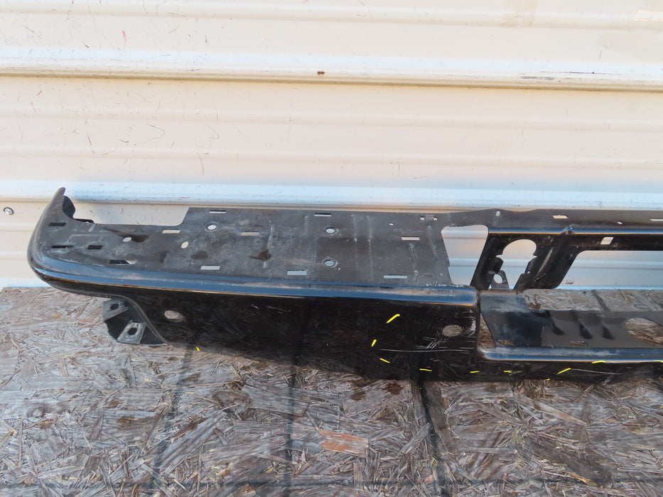 2014-2018 CHEVROLET SILVERADO GMC SIERRA REAR METAL BUMPER OEM 84077974