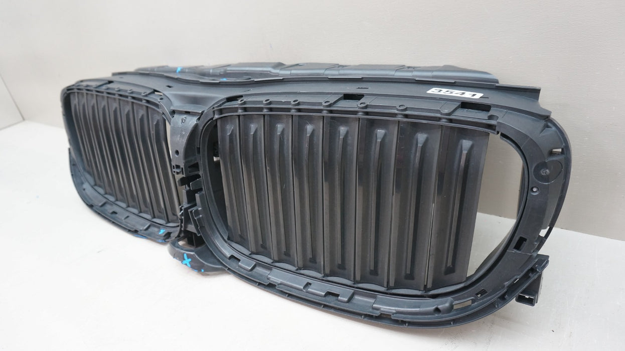 2016-2019 BMW 740 750 FRONT GRILLE SHUTTER OEM 51131-87156