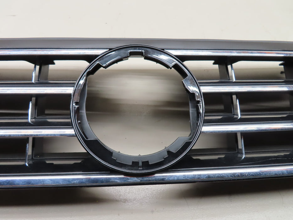2016-2018 VOLKSWAGEN PASSAT FRONT BUMPER UPPER RADIATOR GRILLE GRILL CHROME OEM