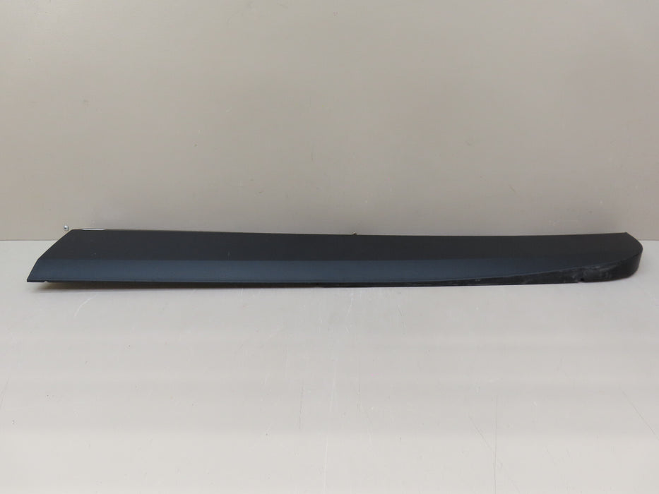 2018-2023 CHEVROLET TRAVERSE FRONT RIGHT PASSENGER DOOR MOLDING LOWER OEM