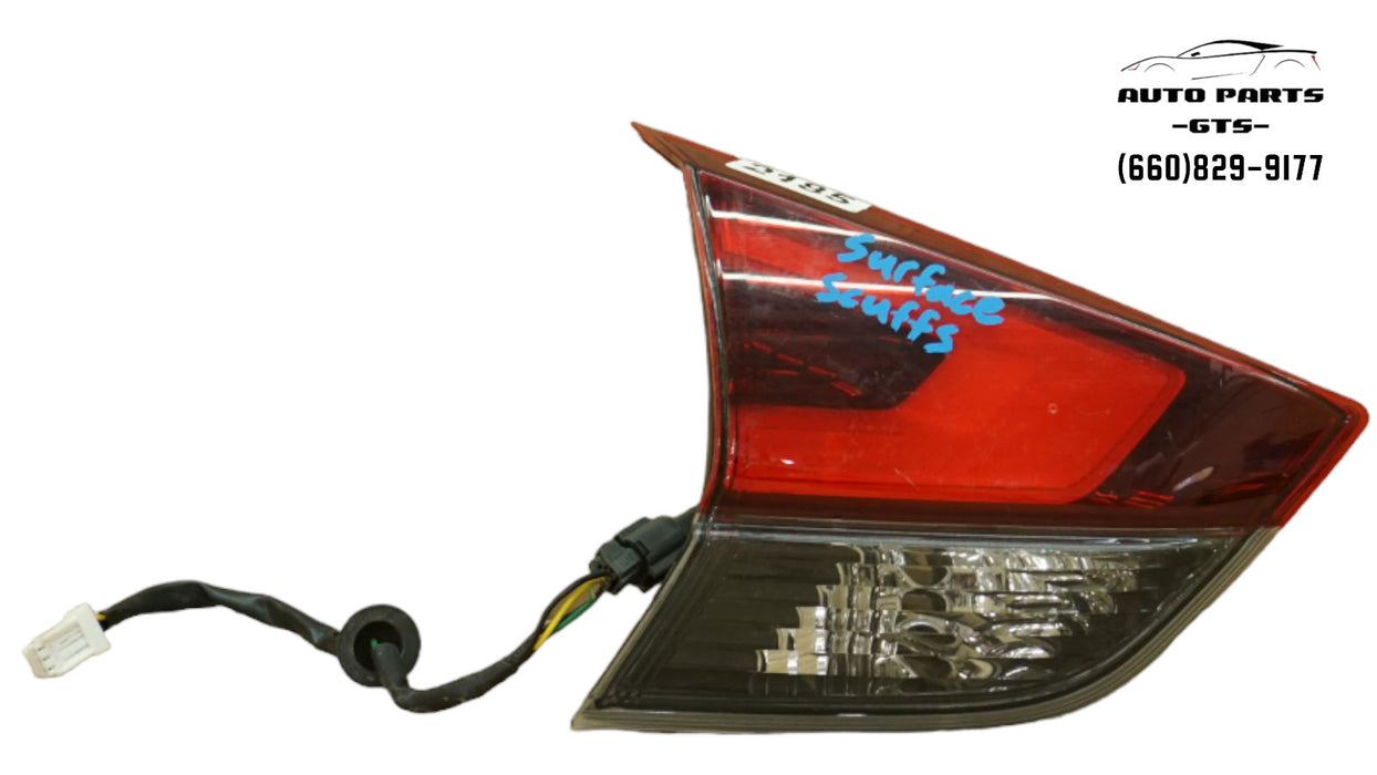 2017-2019 NISSAN ROGUE LEFT DRIVER SIDE INNER TAIL LIGHT HALOGEN OEM 17 18 19
