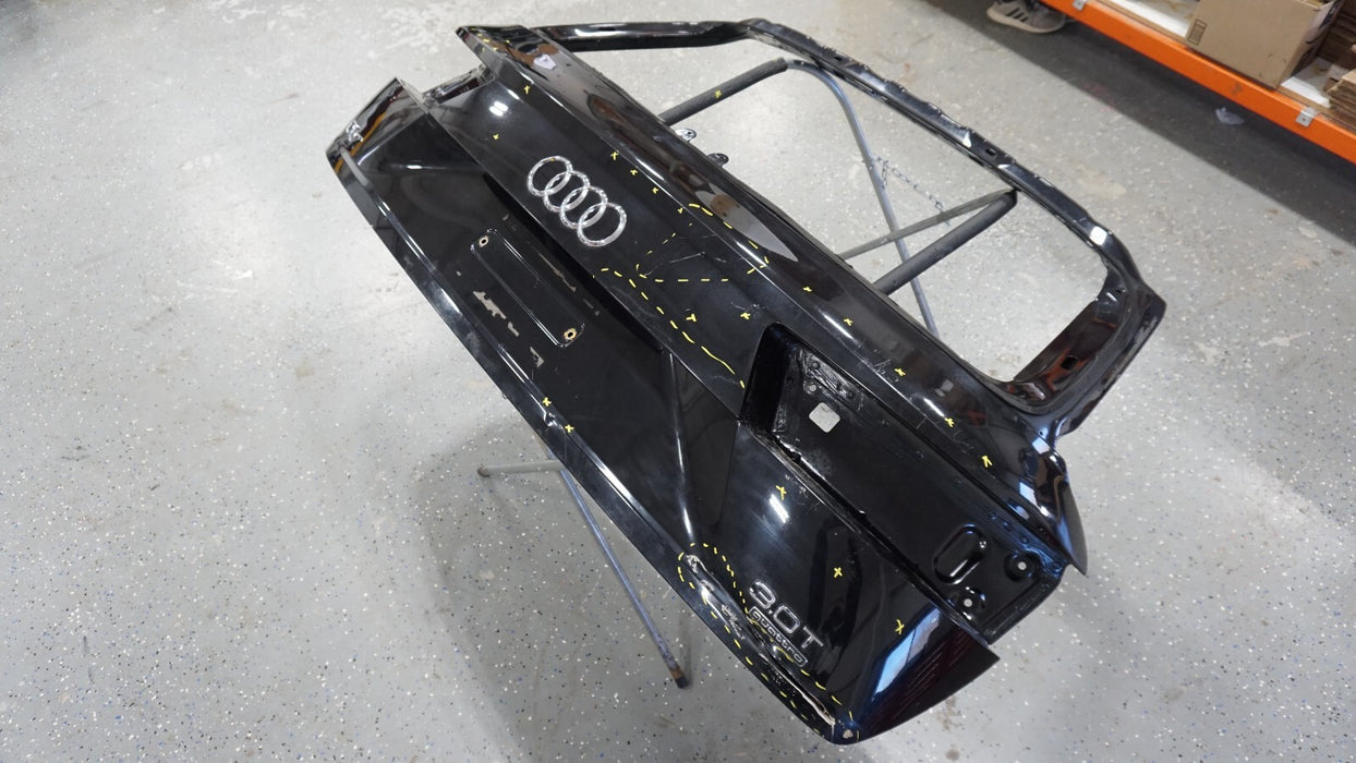2016-2023 AUDI Q7 REAR TRUNK HATCH LID LIFTGATE TAILGATE DECK OEM 4M0827025D