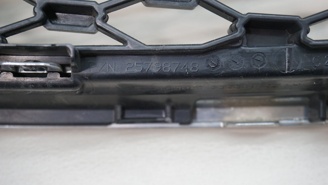 2010-2015 CHEVROLET EQUINOX FRONT LOWER GRILLE 25798748 OEM