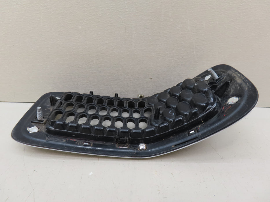 2014-2018 JEEP CHEROKEE FRONT RADIATOR GRILL GRILLE INSERT #2 OEM
