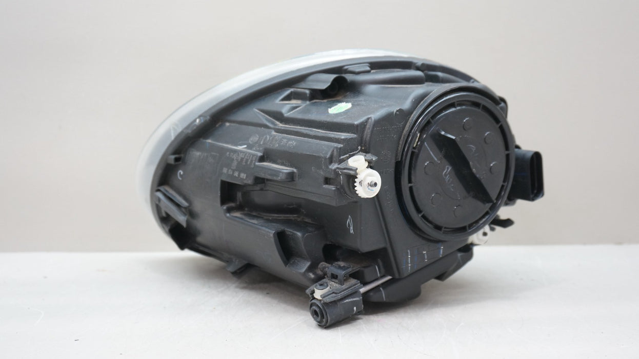 2012-2019 VOLKSWAGEN BEETLE FRONT RIGHT PASSENGER SIDE HALOGEN HEADLIGHT OEM