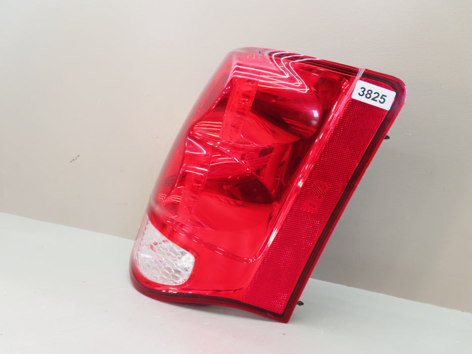 2011-2018 DODGE GRAND CARAVAN REAR RIGHT PASSENGER TAIL LIGHT HALOGEN LED OEM